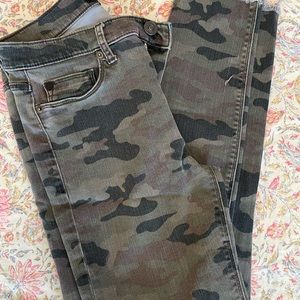 Hudson Barbara High Waist Super Skinny Jeans, Ankle fray, 26.